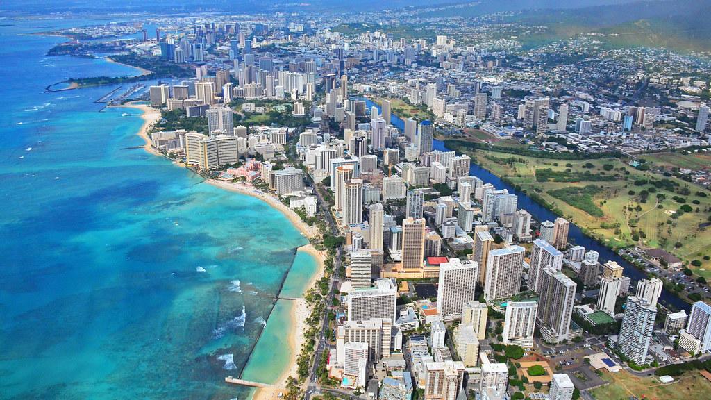 Navigating Honolulu's Food Scene on a Budget